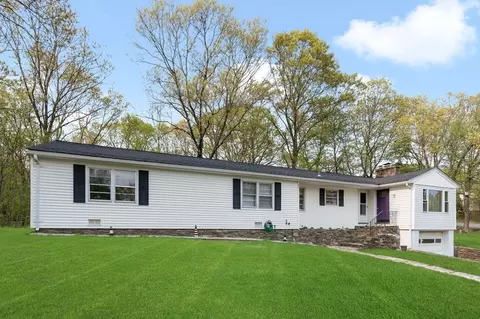 36 Eaton St, Cumberland, RI 02864