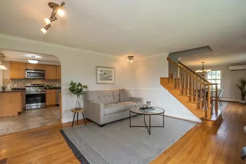 41 Breckenridge Rd, Hadley, MA 01035