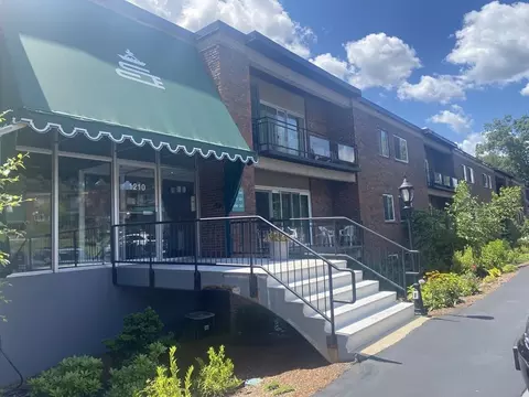 1210 Greendale Ave #312, Needham, MA 02492