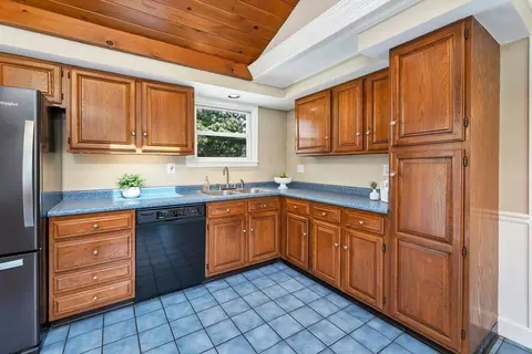 13 Holly Ln, Hampton, NH 03842 photo 13