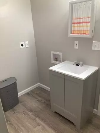 22 Massreco St, Springfield, MA 01109 photo 7