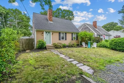 115 Grove St, Yarmouth, MA 02664
