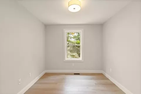 9 Blynman Ave #A, Gloucester, MA 01930 photo 17