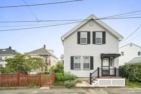 14 Hills Ct, Malden, MA 02148