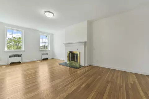 37 Commonwealth Ave #33, Chestnut Hill, MA 02467