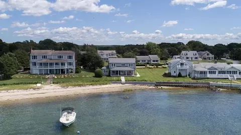 11 Bryant Rd, Bourne, MA 02532 photo 2