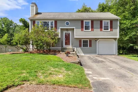 168 Farm St, Blackstone, MA 01504