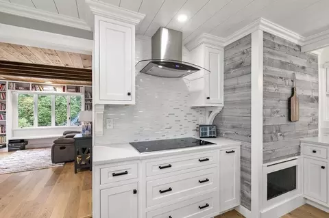 352 York St, Canton, MA 02021 photo 9
