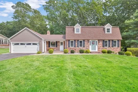 176 Woodbrook Ter, West Springfield, MA 01089