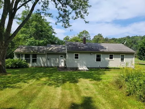 131 Greenwich Rd, Ware, MA 01082 photo 4