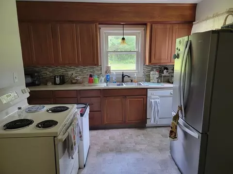 131 Greenwich Rd, Ware, MA 01082 photo 10