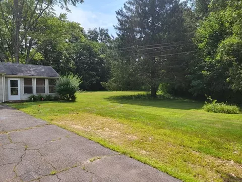 131 Greenwich Rd, Ware, MA 01082 photo 2