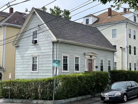 19 Sadler St, Gloucester, MA 01930 photo 3