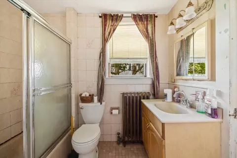 225 High St, Fall River, MA 02720 photo 26