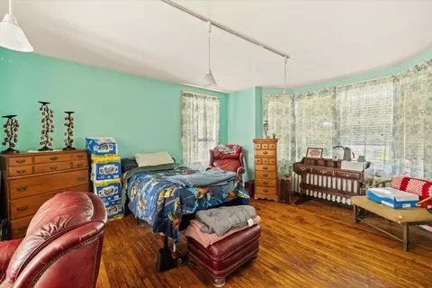 225 High St, Fall River, MA 02720 photo 6