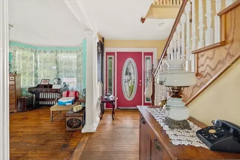 225 High St, Fall River, MA 02720 photo 9