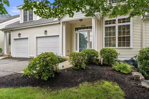 8 Kingson Ln #4, Medway, MA 02053