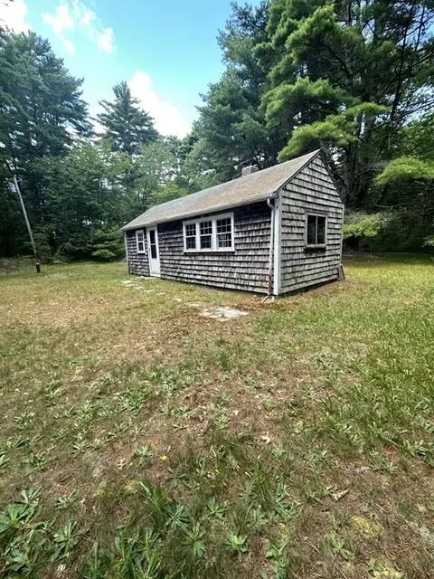 5 Fire Island Rd, Wareham, MA 02571