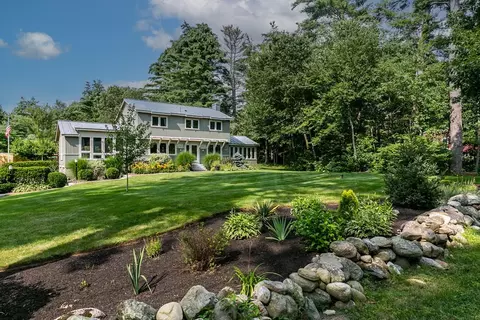 9 Eldridge Rd, Harvard, MA 01451