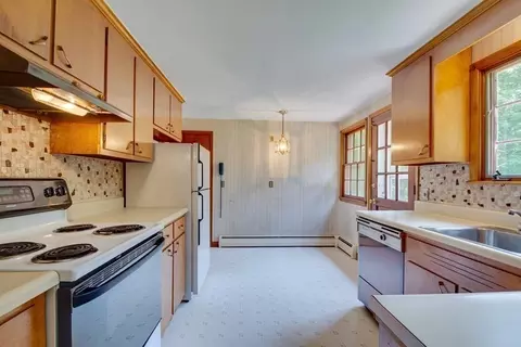 3 Brookside Cir, Acton, MA 01720 photo 7