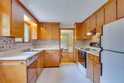3 Brookside Cir, Acton, MA 01720 photo 4