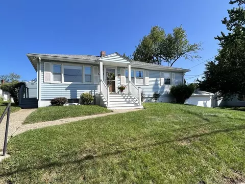 24 Tarrytown Ln, Worcester, MA 01602