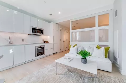 135 Seaport Blvd #1612, Boston, MA 02210