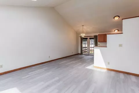 234 Arnold Ave, Springfield, MA 01119 photo 4