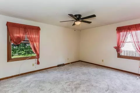 234 Arnold Ave, Springfield, MA 01119 photo 11