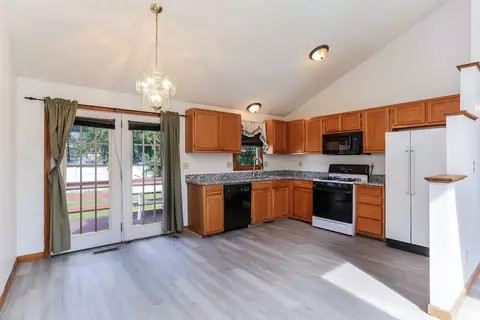 234 Arnold Ave, Springfield, MA 01119 photo 8