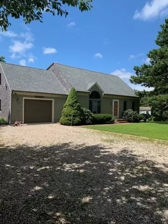 6 Jans Path, Harwich, MA 02645