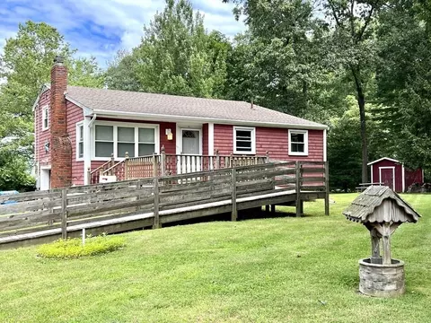 53 Suffolk St, Whitman, MA 02382