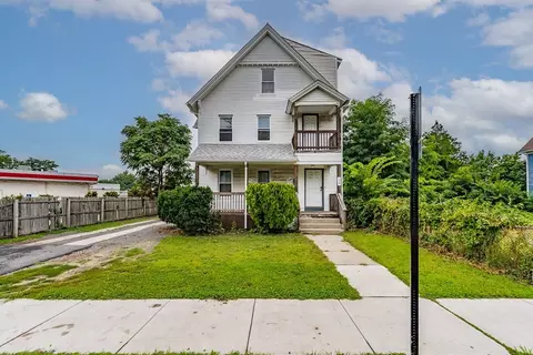 20 Alden St, Springfield, MA 01109
