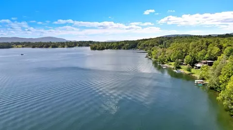 178 Blythewood Dr, Pittsfield, MA 01201