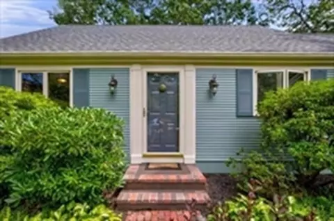 66 Sheep Meadow Rd, Barnstable, MA 02668 photo 2