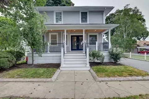 15 Dunbarton Rd, Quincy, MA 02170