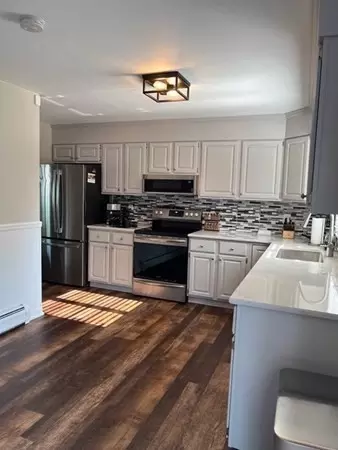 198 Senator St, Springfield, MA 01129 photo 12
