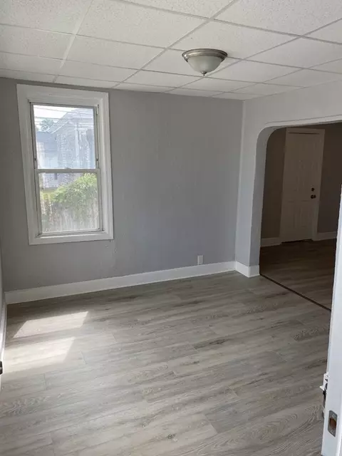 163 Brayton Ave, Fall River, MA 02721 photo 8