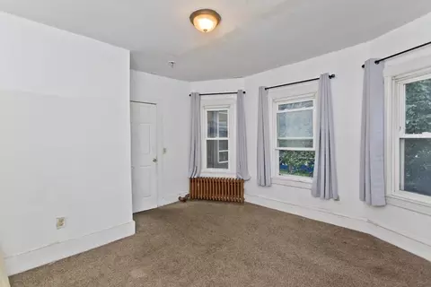 164 Hampden St, Springfield, MA 01151 photo 14