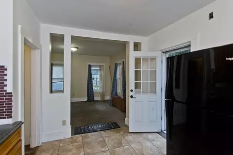 164 Hampden St, Springfield, MA 01151 photo 7