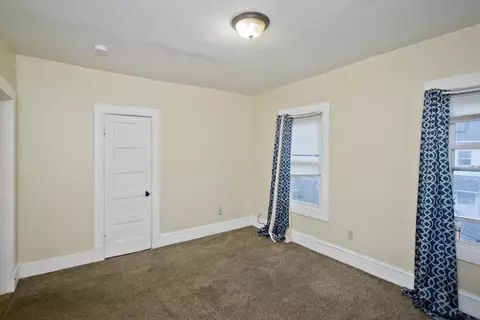 164 Hampden St, Springfield, MA 01151 photo 11
