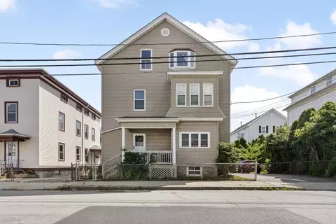 943 Locust St, Fall River, MA 02720 photo 2