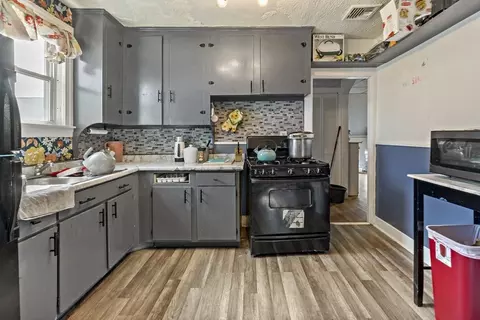 943 Locust St, Fall River, MA 02720 photo 20