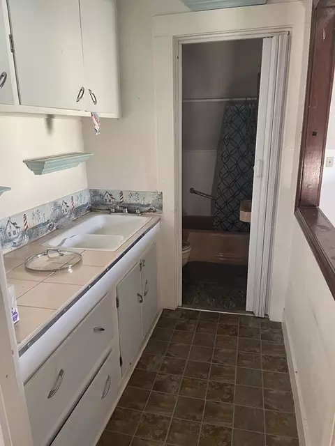 190 Brightman St, Fall River, MA 02720 photo 7
