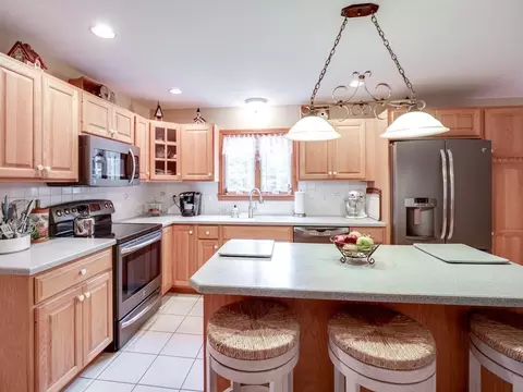 89 Keene Rd, Acushnet, MA 02743 photo 8