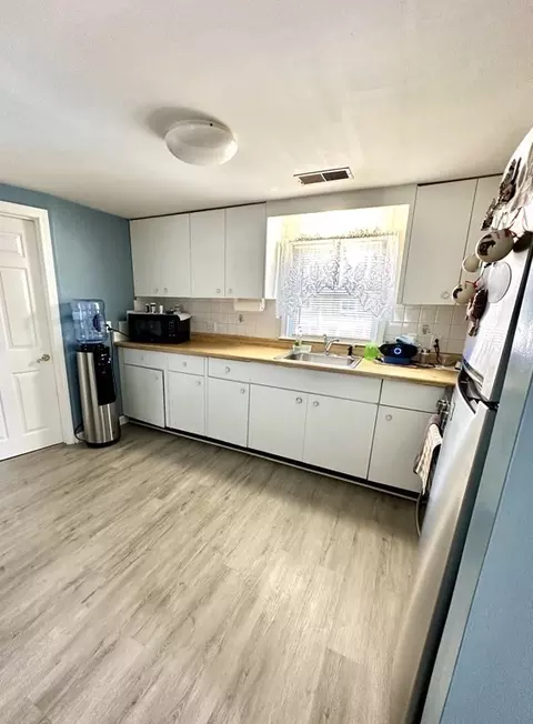 57 Almy St, Fall River, MA 02720 photo 17
