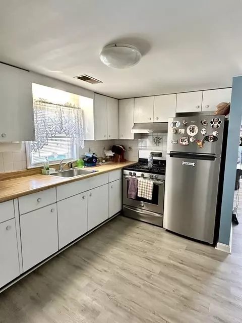 57 Almy St, Fall River, MA 02720 photo 18