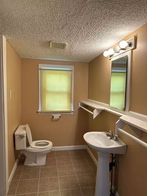108 Grandview St, Springfield, MA 01108 photo 15