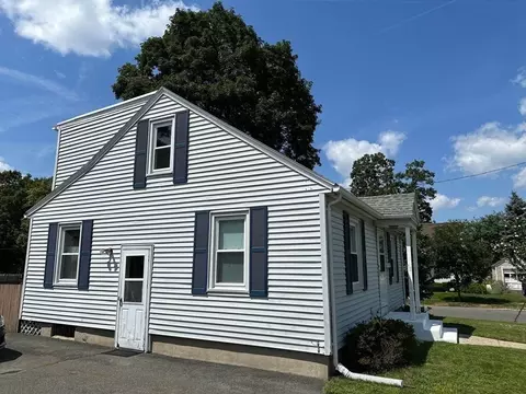 108 Grandview St, Springfield, MA 01108 photo 2
