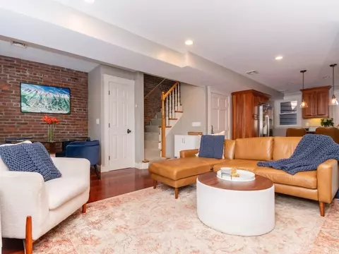 370 Sumner St #2, Boston, MA 02128